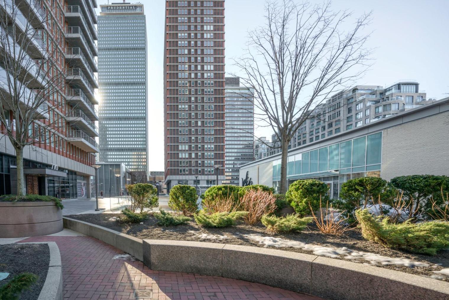 Apartment Back Bay W Wd Nr Newbury St Bos-726 *